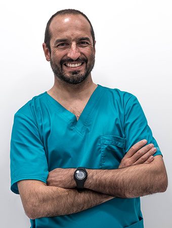 Dr. Hugo Brandão Médico Dentista e Implantologista